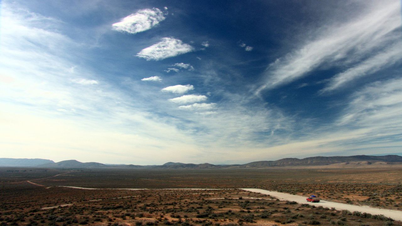 Endlose Weiten - auf dem Weg zum Wolf Creek Nationalpark ... - Bildquelle: Kinowelt