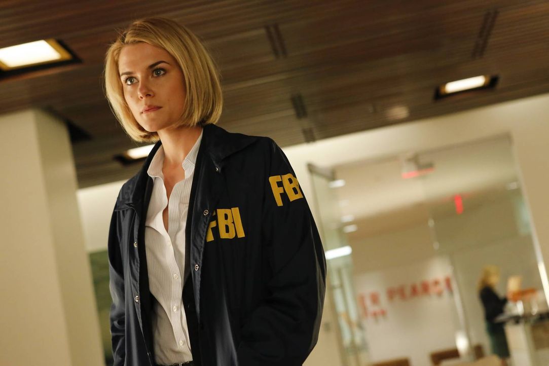 Als Schüler der Eliteschule Ballard High School während einer Klassenfahrt zusammen mit ihren Begleitern entführt werden, muss FBI-Agentin Susie Dun... - Bildquelle: 2013-2014 NBC Universal Media, LLC. All rights reserved.
