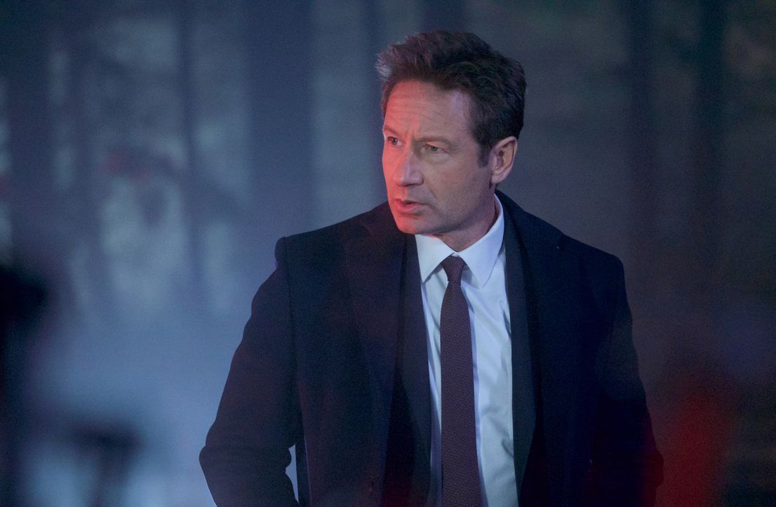 Ist sich sicher, dass ein kleiner Junge in Connecticut Opfer von Hexen wurde: Mulder (David Duchovny) ... - Bildquelle: Shane Harvey 2018 Fox and its related entities.  All rights reserved.