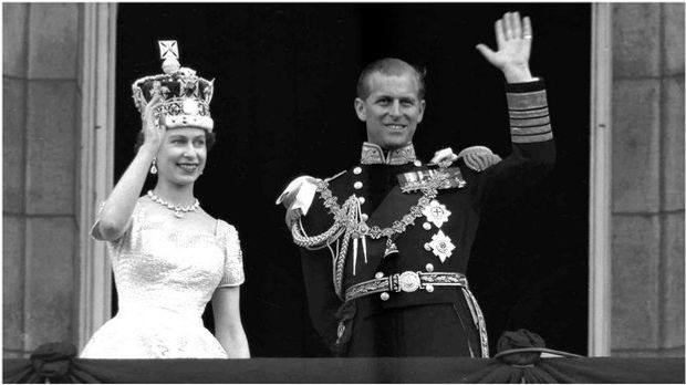 Queen Elizabeth II. wurde in ihrem 25. Lebensjahr zum Oberhaupt der britische...