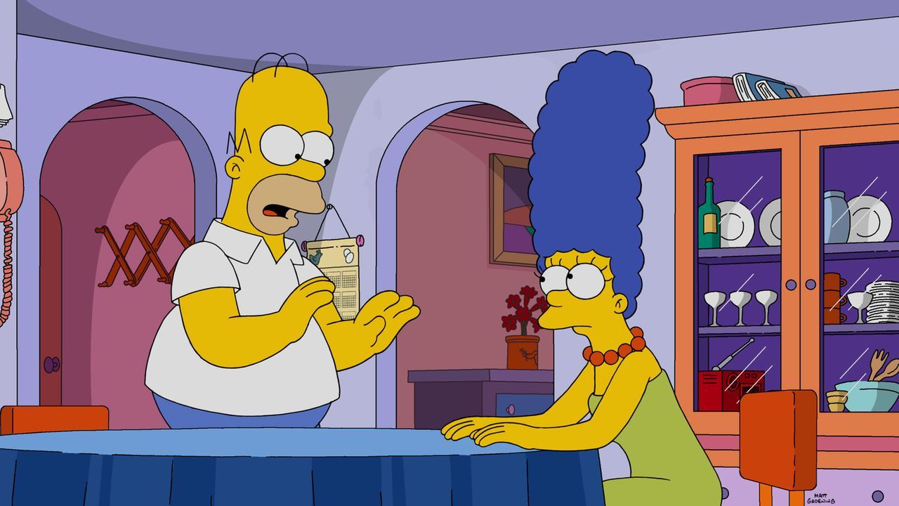 Müssen sich was einfallen lassen, damit Lisa nicht bei einem Marsmissions-Programm  mitmacht: Homer (l.) und Marge (r.) ... - Bildquelle: 2015 Fox and its related entities.  All rights reserved.