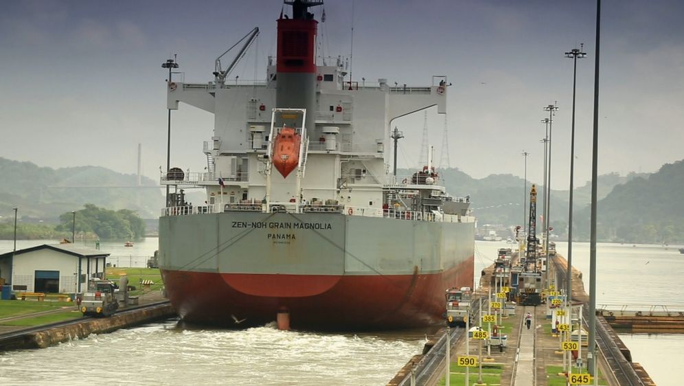 History Meets Now Panamakanal