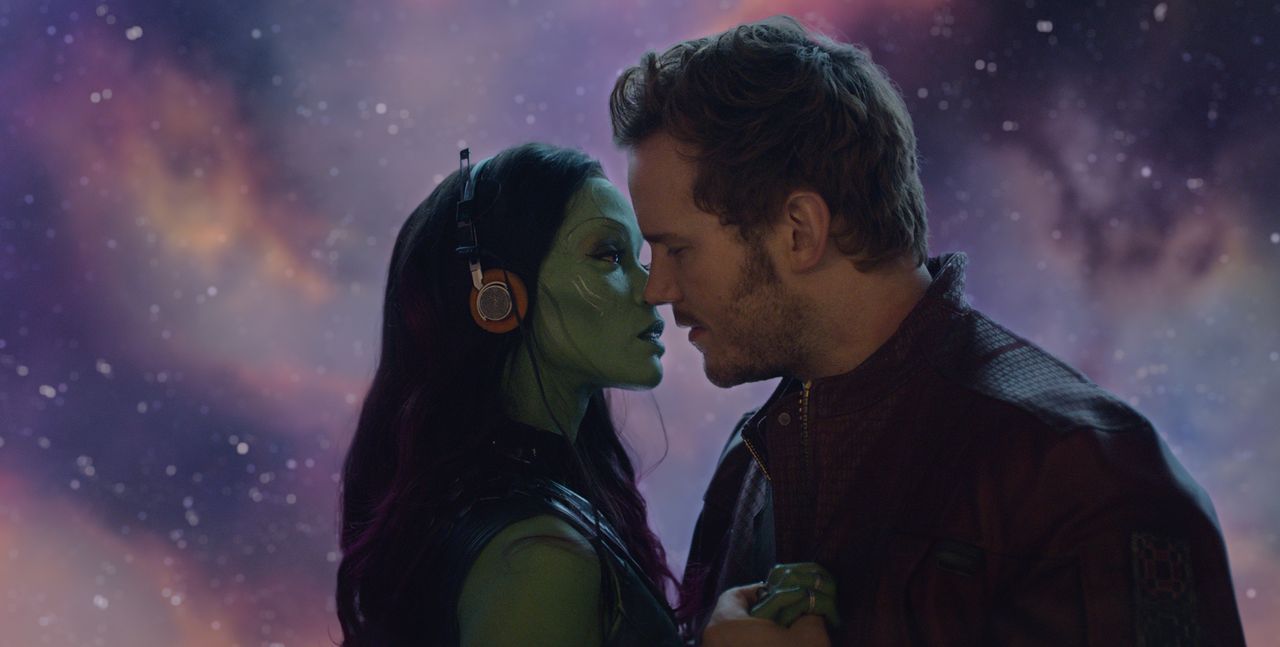 Gamora (Zoë Saldana, l.); Peter Quill/Star-Lord (Chris Pratt, r.) - Bildquelle: © Marvel 2014