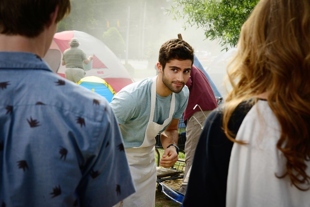 макс эрих американский актёр. под куполом фильм 2021. маккензи линтц под куполом. под куполом макс. безумный макс 3: под куполом грома 1985 мэл гибсон.