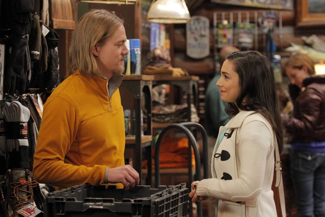 Wird die Beziehung von Kyle (Christoph Sanders, l.) und Mandy (Molly Ephraim, r.) die Probleme überstehen? - Bildquelle: 2013 Twentieth Century Fox Film Corporation. All rights reserved.