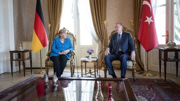 Merkels Abschiedsbesuch bei Erdogan in Instanbul