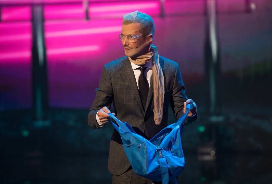 Kann Joko Winterscheidt das Publikum mit seiner Show überzeugen? - Bildquelle: Jens Hartmann ProSieben/Jens Hartmann