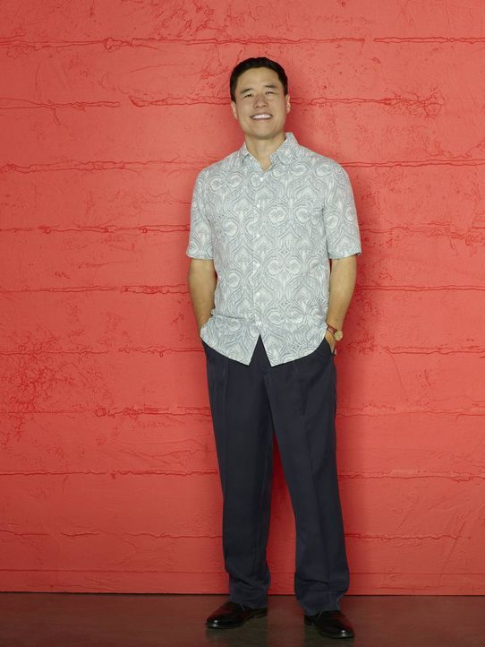 (3. Staffel) - Hat sich an sein Leben in der Vorstadt von Orlando, Florida gewohnt: Familienoberhaupt Louis Huang (Randall Park) ... - Bildquelle: 2016-2017 American Broadcasting Companies. All rights reserved.