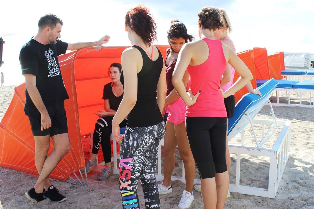 GNTM-Stf11-Epi05-Shape-Training-Team-Michael-35-ProSieben - Bildquelle: ProSieben