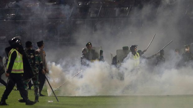 Über 170 Tote bei Stadion-Katastrophe in Indonesien