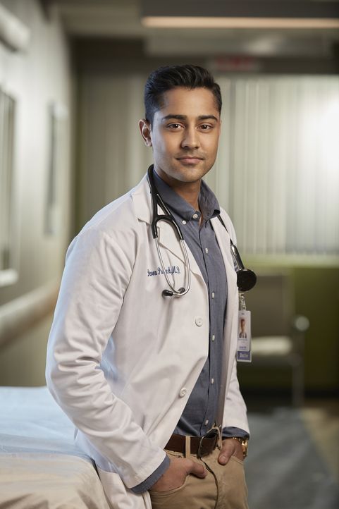 (1. Staffel) - Dr. Devon Pravesh (Manish Dayal) kommt frisch von der Uni und beginnt im Chastain Park Memorial Hospital als Assistenzarzt. Schnell m... - Bildquelle: David Johnson 2018 Fox and its related entities.  All rights reserved./ David Johnson