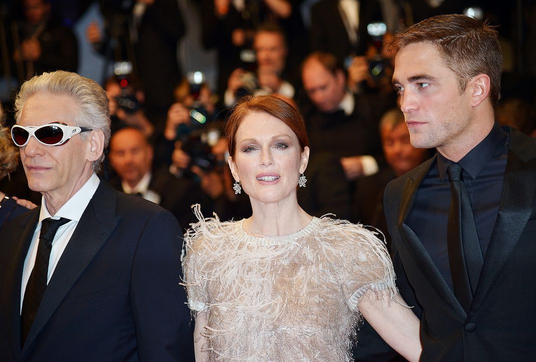 Cannes-Filmfestival-David-Cronenberg-Julianne-Moore-Robert-Pattinson-140519-AFP - Bildquelle: AFP