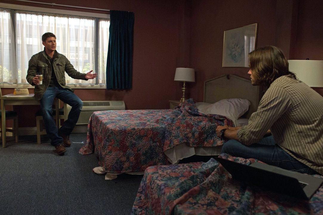 Ihr neuester Fall macht sowohl Sam (Jared Padalecki, r.) als auch Dean (Jensen Ackles, l.) klar bewusst, was sie wollen. Doch ist das noch das Gleic... - Bildquelle: Warner Bros. Television