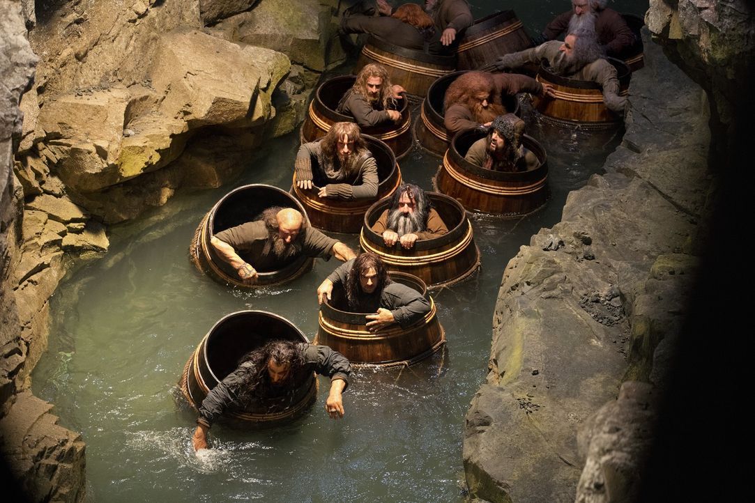 Thorin, Dwalin, Kili, Nori, Bifur, Fili, Bombur und Bofur (v. vorne n. hinten: Richard Armitage, Graham McTavish, Aidan Turner, Jed Brophy, William... - Bildquelle: 2013 METRO-GOLDWYN-MAYER PICTURES INC. and WARNER BROS. ENTERTAINMENT INC.