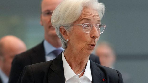 Wegen Rekordinflation: EZB erhöht Leitzins deutlich
