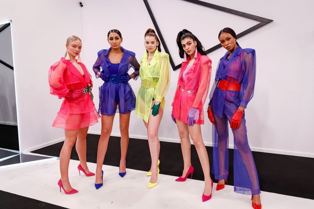 P7_GNTM_2208037-Elisa-Yasmin-Luca-Soulin-Liliana - Bildquelle: ProSieben/Richard Hübner
