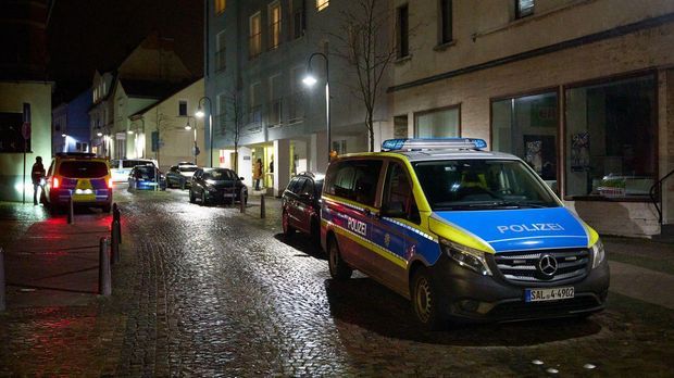 Polizisten getötet: Verdächtige schweigen noch