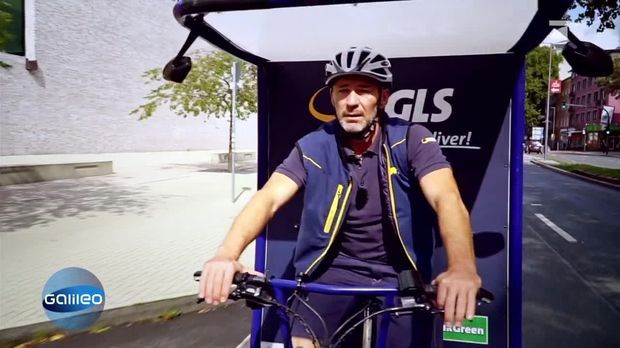 Galileo Video Lieferung mit dem Fahrrad Ein Paketbote