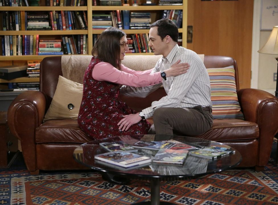 Der Mangel an Wichtigkeit, die Sheldon (Jim Parsons, r.) der Beziehung zu Amy (Mayim Bialik, l.) zukommen lässt, irritiert sie zunehmend ... - Bildquelle: Warner Bros. Television