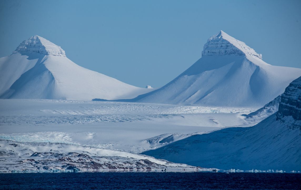 Tauende Gletscher weltweit, schwindende Trinkwasserreserven im Himalaya und schrumpfender Lebensraum in der Arktis: Weltweit schmelzen die Eisvorkom... - Bildquelle: ProSieben
