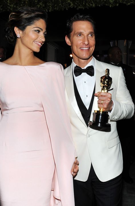 Oscars-Governors-Ball-Camilla-Alves-Matthew-McConaughey-140302-AFP - Bildquelle: AFP