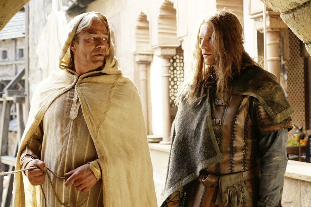 Auf der Suche nach seinem Vater begibt sich Isenhart (Bert Tischendorf, r.) nach Toledo. Dort stößt er auf Sydal von Friedberg (Klaus J. Behrendt,... - Bildquelle: ProSieben
