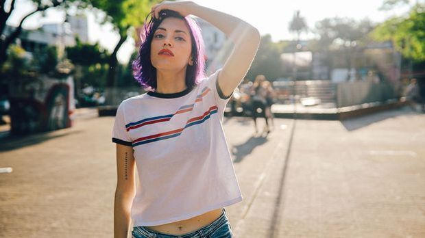 Ein lässiger Hair-Style – der Hacked Bob. Was diese Trendfrisur zum angesagte...