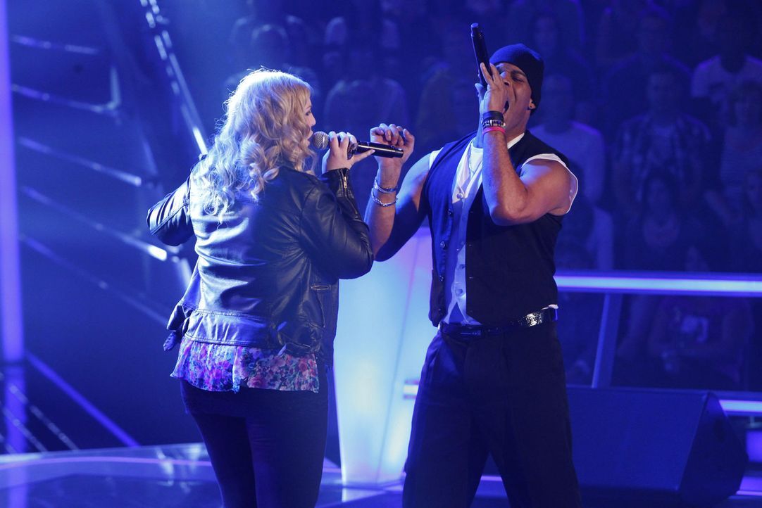 battle-ronja-vs-rayland-07-the-voice-of-germany-richard-huebnerjpg 2000 x 1334 - Bildquelle: Richard Hübner