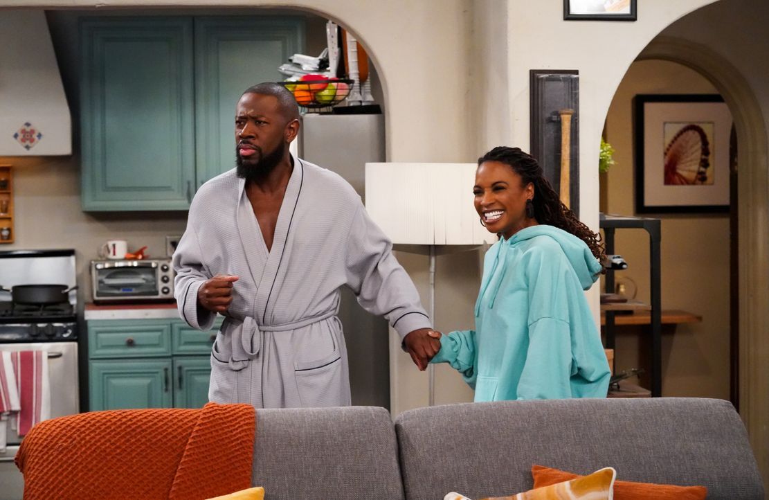 Malcolm Butler (Sheaun McKinney, l.); Nicki (Shanola Hampton, r.) - Bildquelle: Monty Brinton © 2021 CBS Broadcasting Inc. All Rights Reserved. / Monty Brinton