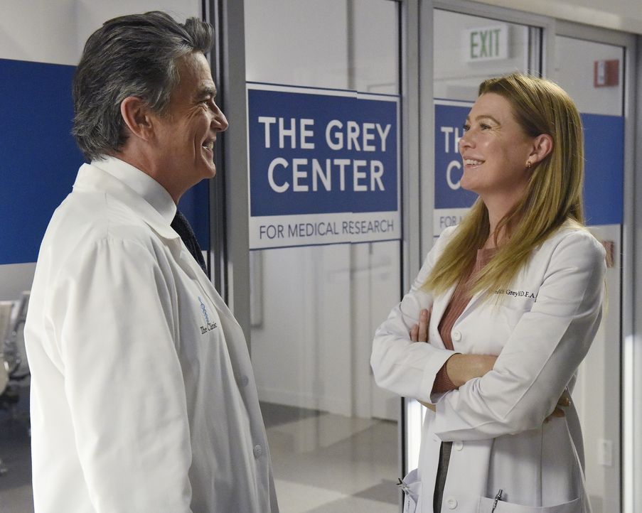 Dr. David Hamilton (Peter Gallagher, r.); Dr. Meredith Hayes (Ellen Pompeo, r.) - Bildquelle: 2021 American Broadcasting Companies, Inc. All rights reserved.