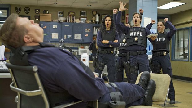 Brooklyn Nine-nine - Brooklyn Nine-nine - Staffel 2 Episode 3: Wir Spielen, Um Amy Verlieren Zu Sehen