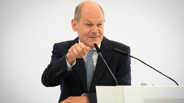 Scholz überholt Laschet bei Kanzlerfrage