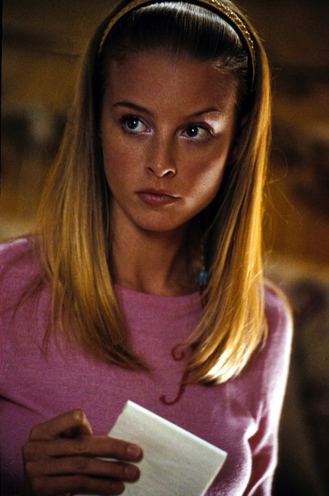 Jessica Matthews (Rachel Nichols), die Reporterin der Schulzeitung, kommt ihrem Direktor schnell auf die Schliche ... - Bildquelle: Warner Bros.