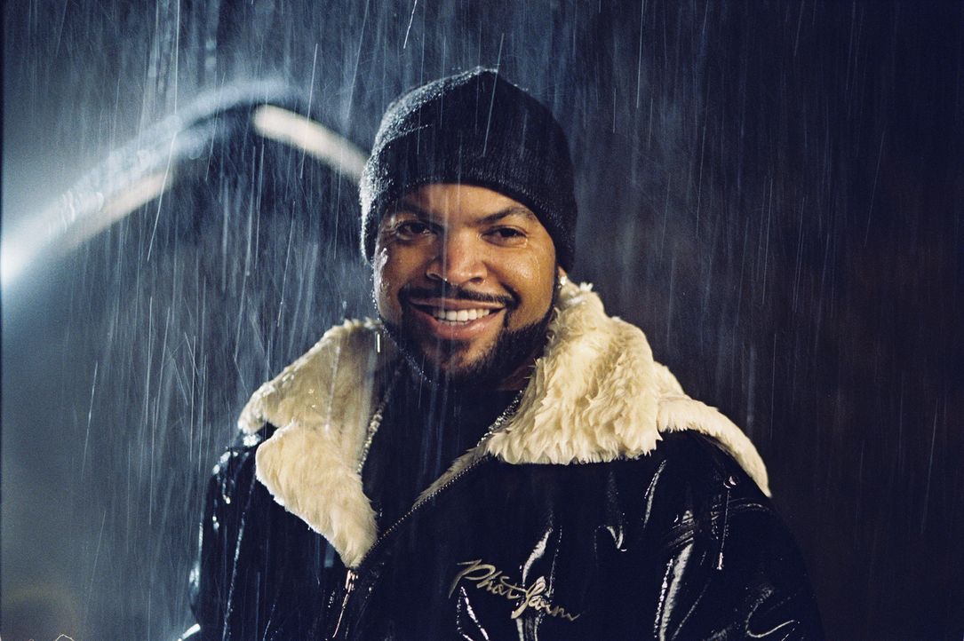 Eigentlich hatte Kinderhasser Nick (Ice Cube) die schöne Single-Mama Suzanne schon abgeschrieben, aber als sie so allein und hilflos mit einer Auto... - Bildquelle: Sony 2007 CPT Holdings, Inc.  All Rights Reserved.