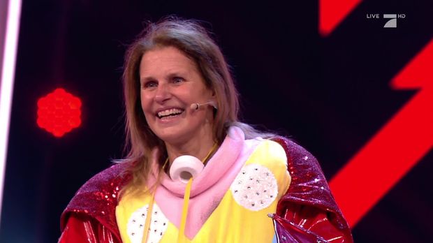 The Masked Singer - Video - Katrin Müller-Hohenstein hätte nie gedacht, dass man sie zum Singen ...