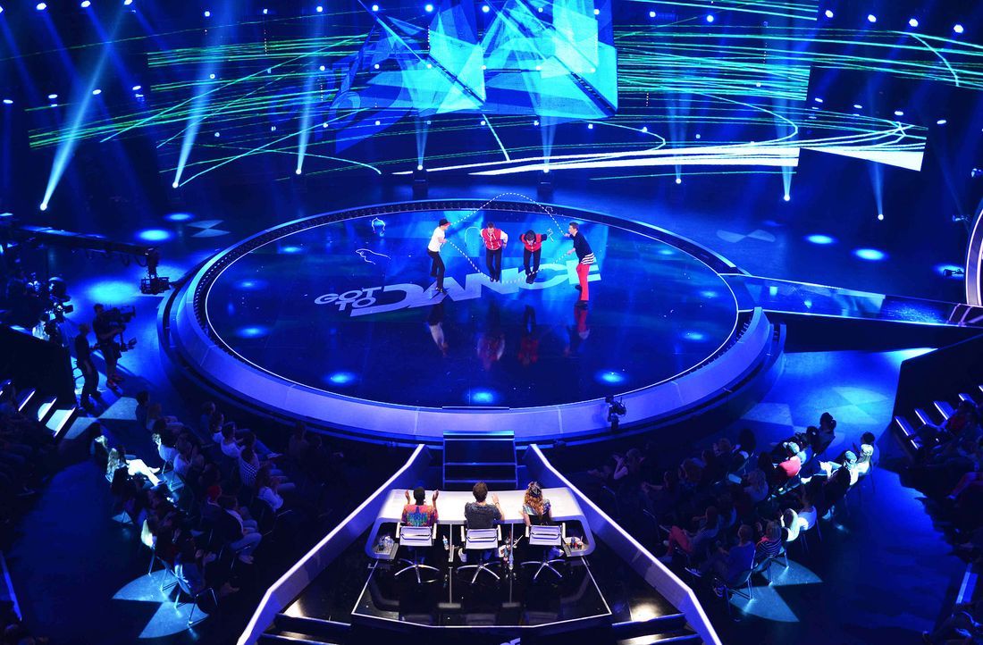 Got-To-Dance-International-Show-Team-01-SAT1-ProSieben-Willi-Weber - Bildquelle: SAT.1/ProSieben/Willi Weber