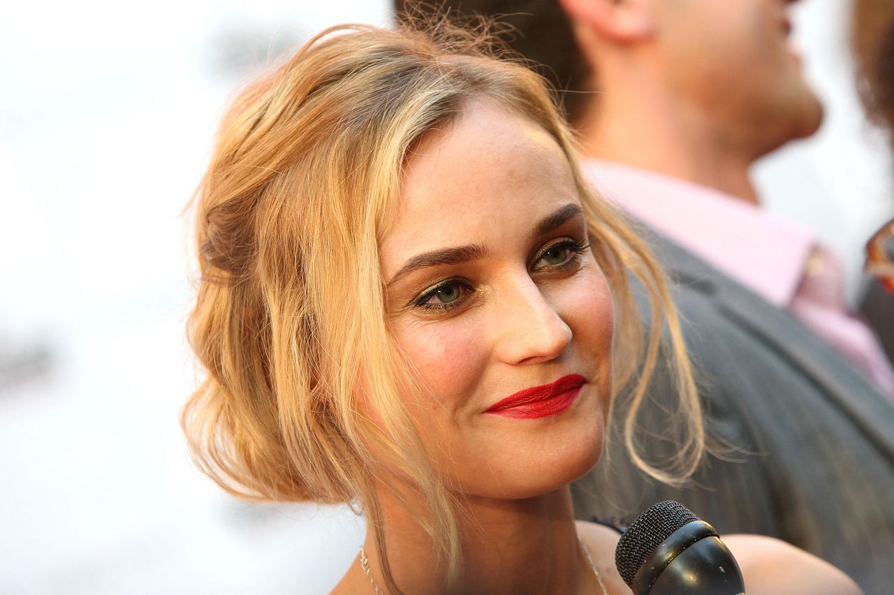 Diane Kruger At Inglourious Basterds Dvd Release Party Los Angeles