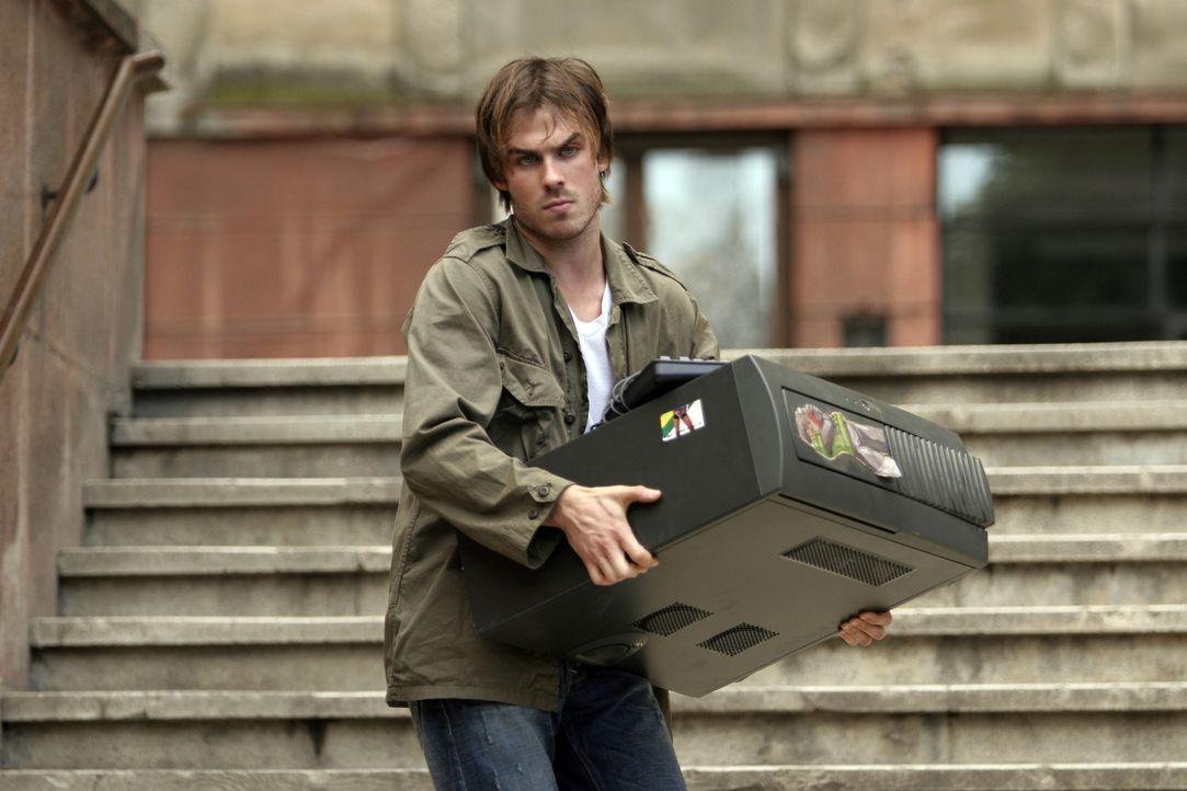 Als Dexter (Ian Somerhalder) Joshs PC kauft, ahnt er nicht, dass er darauf nicht nur rätselhafte E-Mails findet, sondern auch geisterhafte Gestalten... - Bildquelle: The Weinstein Company