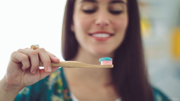 DIY-Rezept für Zahnpasta mit Kokos 