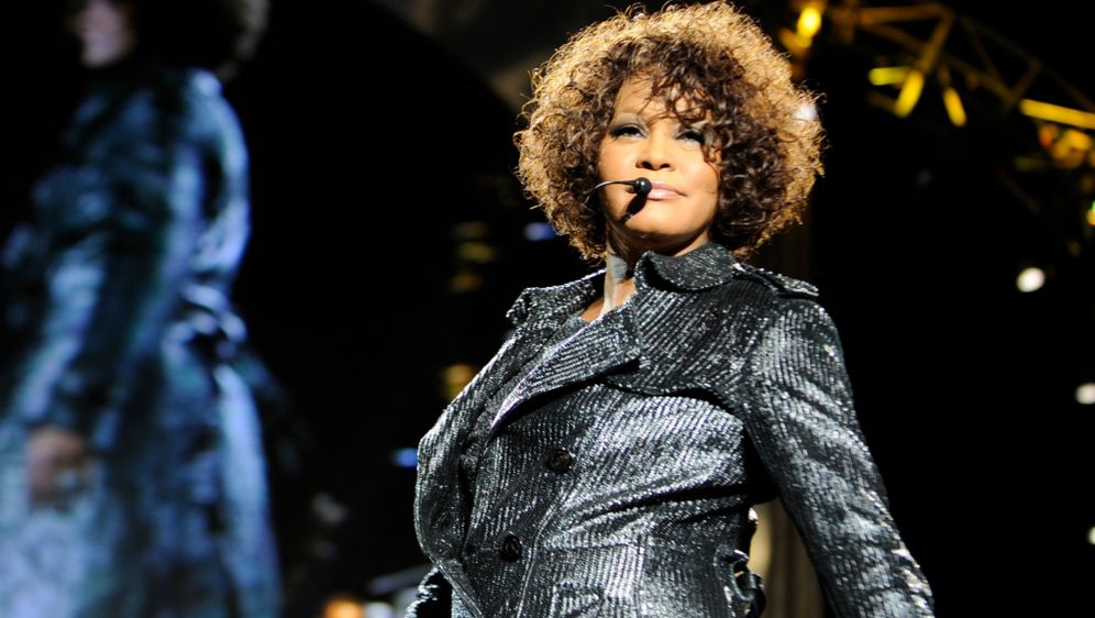 Bobbi Kristina Brown bald tot? Erbitterter Krieg um Whitney Houstons Erbe ProSieben