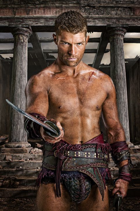 Nach dem blutigen Aufstand verstecken sich Spartacus (Liam McIntyre) und seine Mannen und eine Gruppe Gallier, die Crixus zu ihrem Anführer auserko... - Bildquelle: 2011 Starz Entertainment, LLC. All rights reserved.