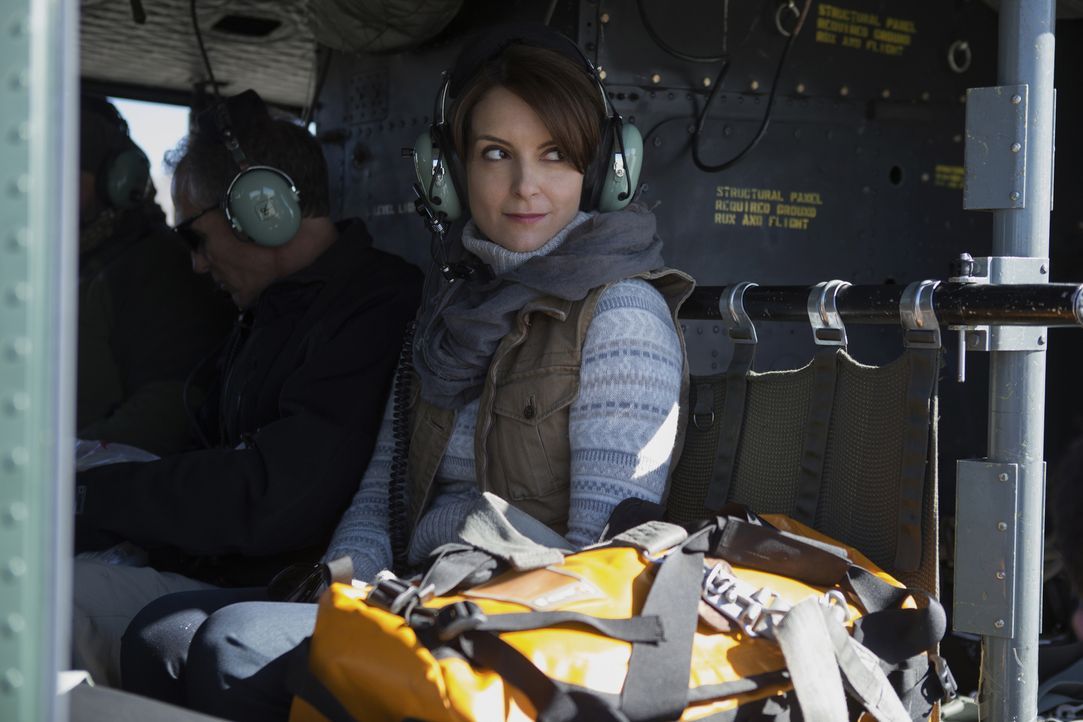 Als sich die Journalistin Kim Baker (Tina Fey) auf den Weg nach Afghanistan macht, um dort als Kriegsreporterin zu arbeiten, ahnt sie nicht, welche... - Bildquelle: Frank Masi 2015 Paramount Pictures. All Rights Reserved.