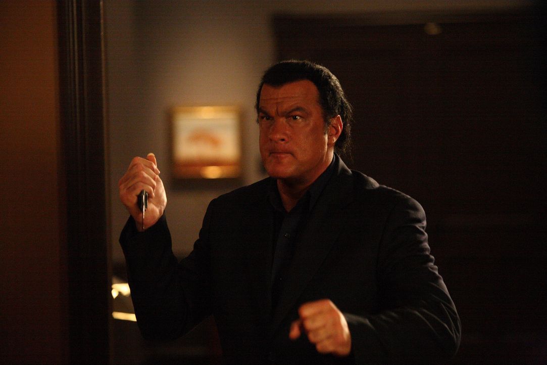 Seine Ermittlungsmethoden sind ziemlich brutal, aber seine Erfolgsquote ist äußerst hoch: Detective Jacob King (Steven Seagal) ... - Bildquelle: Nu Image