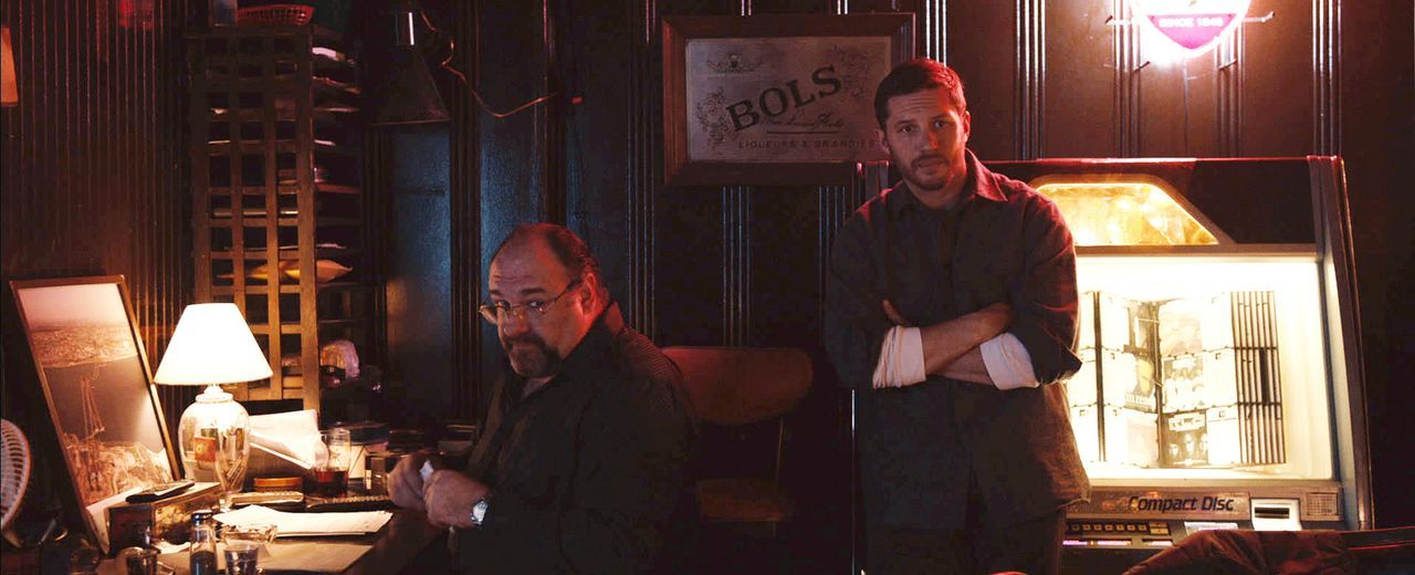 In Brooklyn bunkert die tschetschenische Mafia ihr schmutziges Geld in Nachtclubs und Bars. Als eine davon überfallen wird, geraten Bob (Tom Hardy,... - Bildquelle: 2014 Twentieth Century Fox Film Corporation.  All rights reserved.