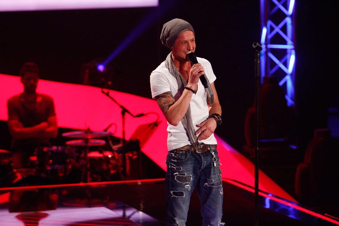 chris-04-the-voice-of-germany-staffel-2-epi06-showjpg 2000 x 1333 - Bildquelle: SAT.1/ProSieben/Richard Hübner
