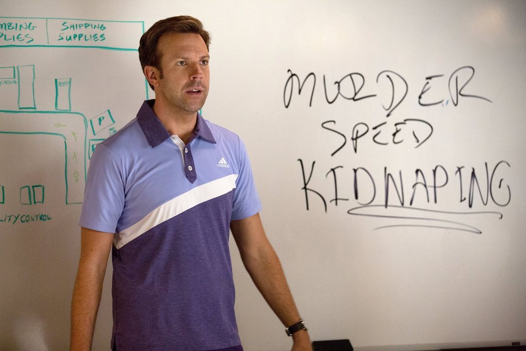 Rechtschreibung war noch nie sein Ding: der verhinderte Mörder und zukünftige Entführer Kurt (Jason Sudeikis) ... - Bildquelle: 2014   Warner Bros.