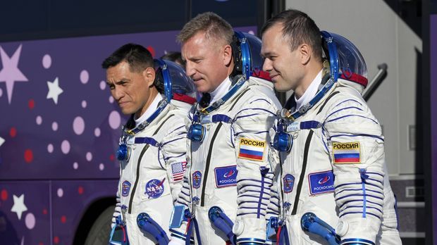 US-Astronaut und Russen fliegen gemeinsam ins All