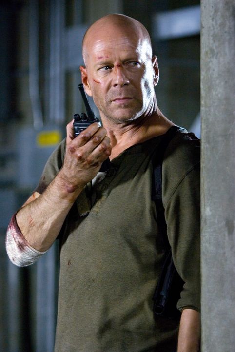 Um das ganze Land zu beschützen, gibt John McClane (Bruce Willis) alles. Er ahnt nicht, dass seine Mission seine Familie gefährden könnte ... - Bildquelle: Frank Masi 2007 Twentieth Century Fox Film Corporation. All rights reserved. / Frank Masi