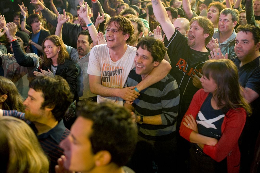 Mit seinem neuen Freund Sidney (Jason Segel, l.) holt Peter (Paul Rudd, r.) alles nach, was eine echte Männerfreundschaft ausmacht. Allerdings finde... - Bildquelle: (2009) DW STUDIOS L.L.C. ALL RIGHTS RESERVED