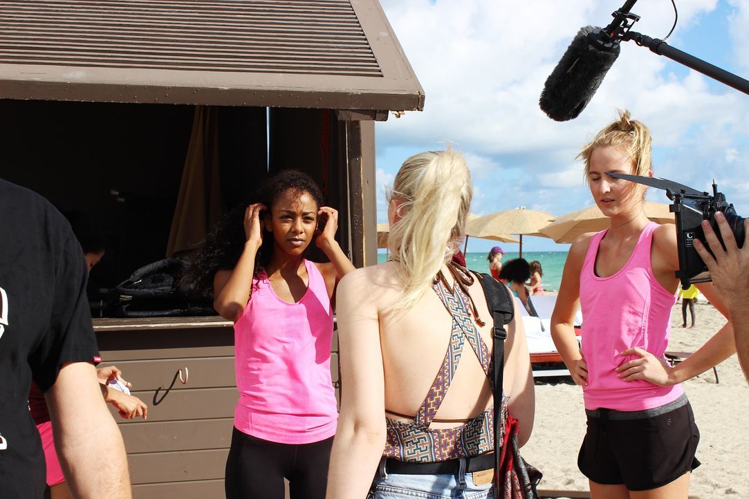 GNTM-Stf11-Epi05-Shape-Training-Team-Michael-24-ProSieben - Bildquelle: ProSieben